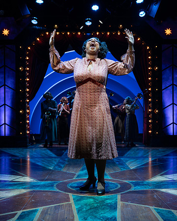 038_Some Like It Hot_press