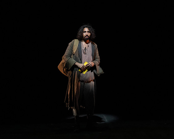 001_Les Miserables_press
