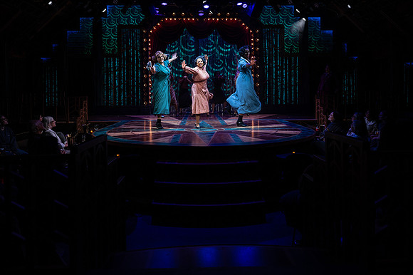 046_Some Like It Hot_press