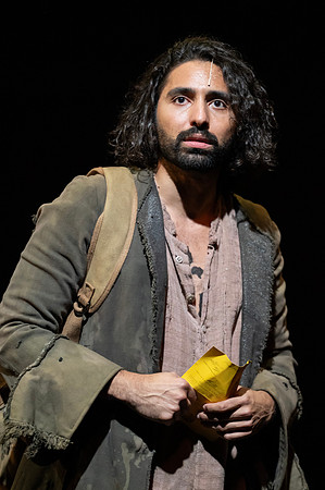 003_Les Miserables_press