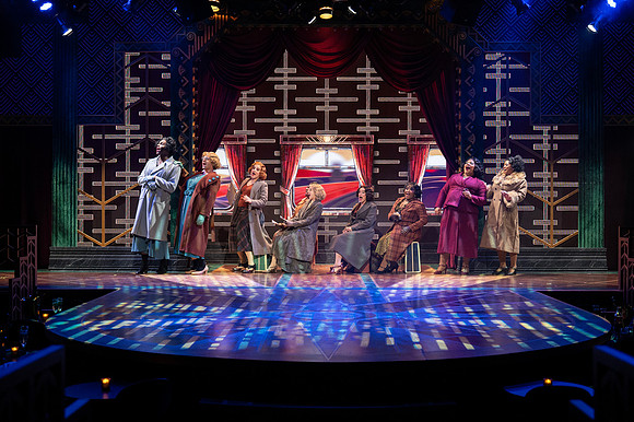 032_Some Like It Hot_press