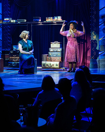 051_Some Like It Hot_press