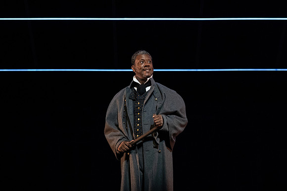 036_Les Miserables_press