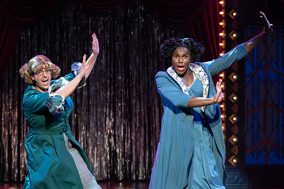 025_Some Like It Hot_press