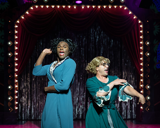 065_Some Like It Hot_fullset