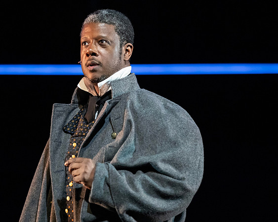 037_Les Miserables_press
