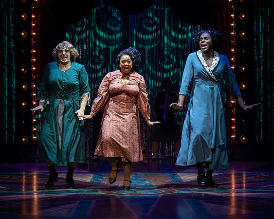 045_Some Like It Hot_press