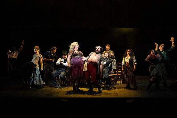 027_Les Miserables_press
