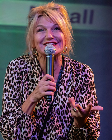 037_Coming to America_press