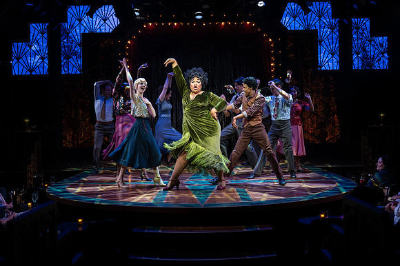 004_Some Like It Hot_press