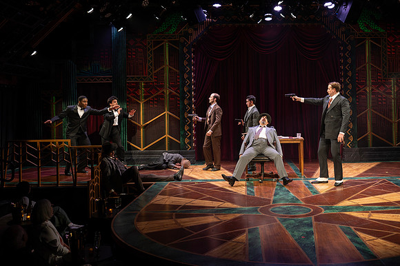017_Some Like It Hot_press