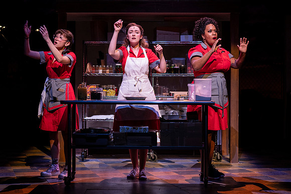 043_Waitress_press