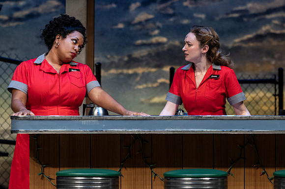 053_Waitress_press
