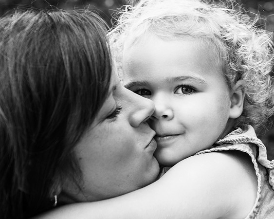 003_Sydney & Family_bw