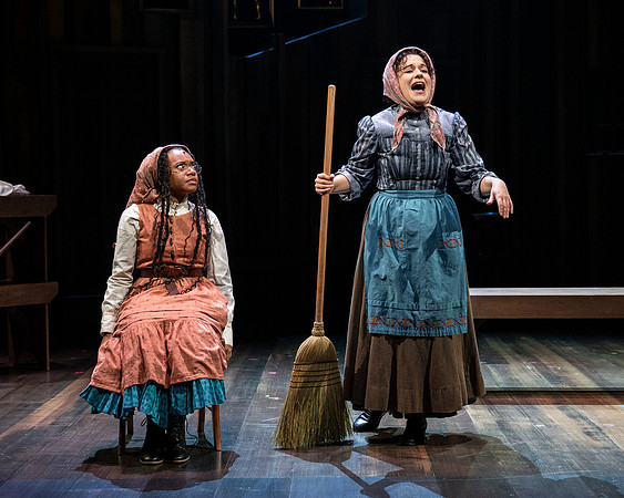 039_Fiddler on the Roof_full set