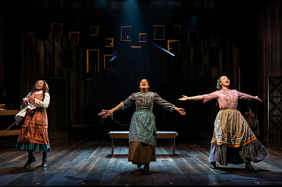 044_Fiddler on the Roof_full set