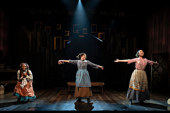 047_Fiddler on the Roof_full set