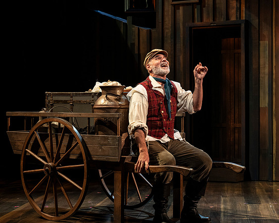049_Fiddler on the Roof_full set