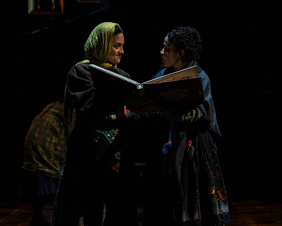 063_Fiddler on the Roof_full set