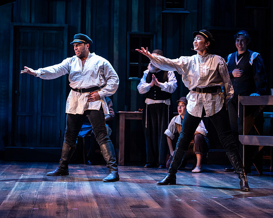 092_Fiddler on the Roof_full set