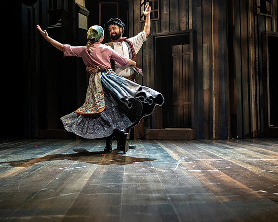 112_Fiddler on the Roof_full set