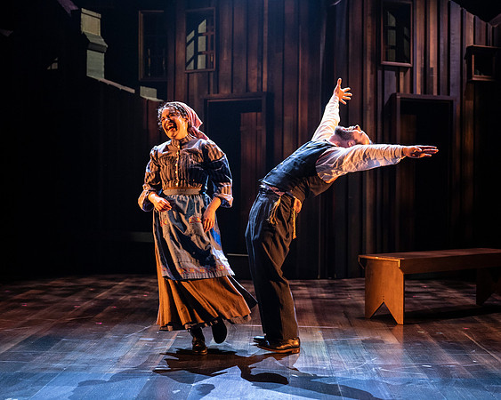 132_Fiddler on the Roof_full set