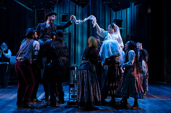 174_Fiddler on the Roof_full set