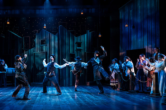 187_Fiddler on the Roof_full set