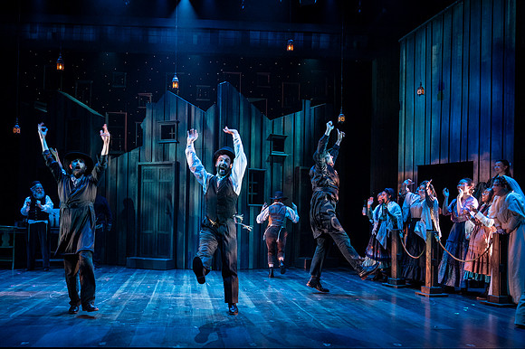 189_Fiddler on the Roof_full set