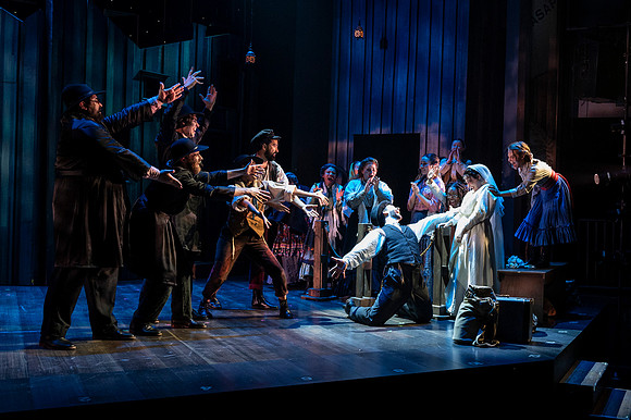 190_Fiddler on the Roof_full set