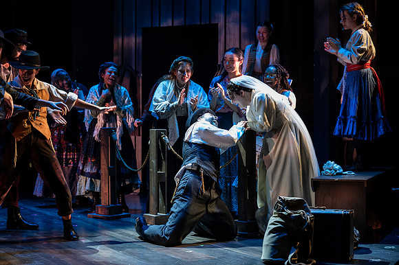 191_Fiddler on the Roof_full set