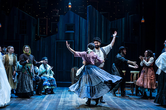 203_Fiddler on the Roof_full set