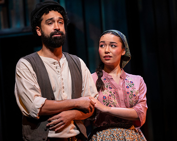 216_Fiddler on the Roof_full set