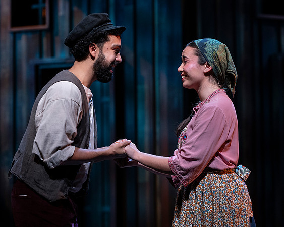 217_Fiddler on the Roof_full set