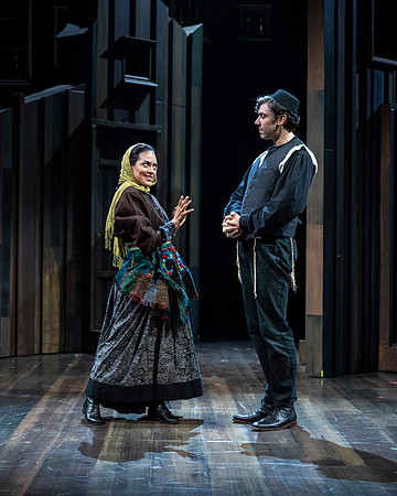 233_Fiddler on the Roof_full set