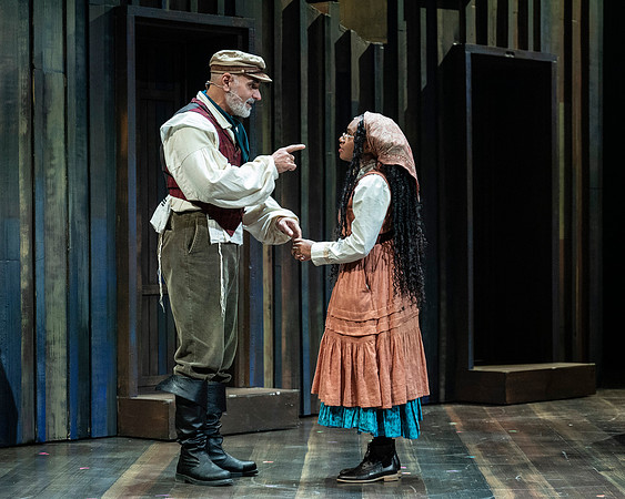 245_Fiddler on the Roof_full set
