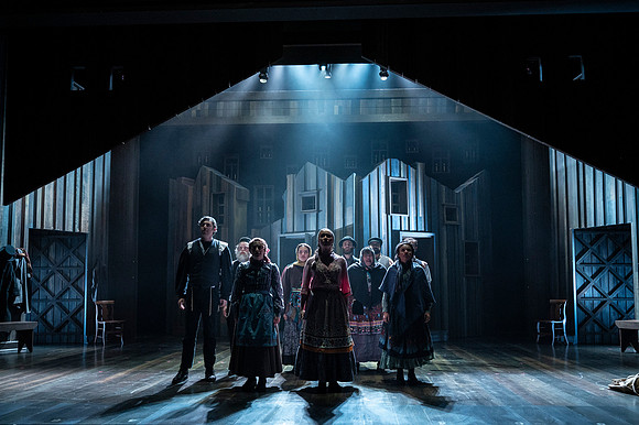 258_Fiddler on the Roof_full set