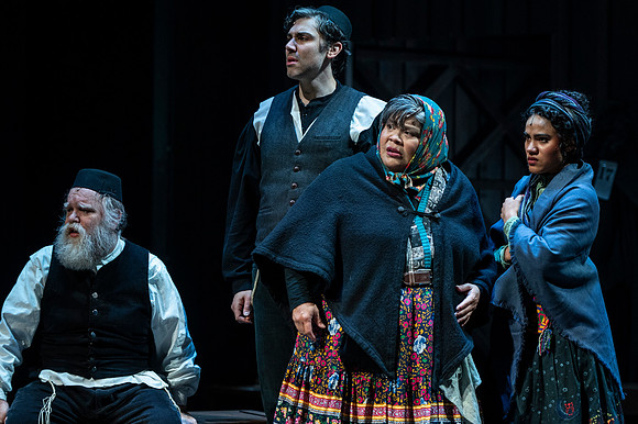 267_Fiddler on the Roof_full set