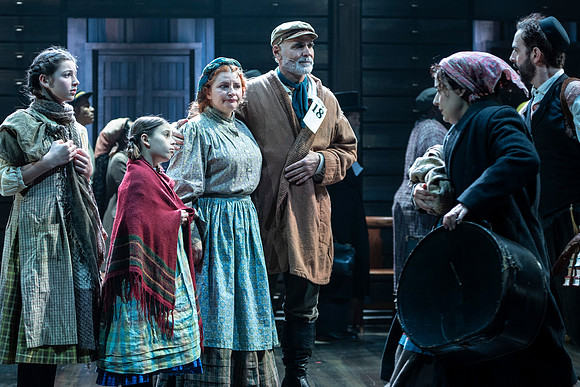 285_Fiddler on the Roof_full set