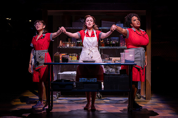 044_Waitress_press