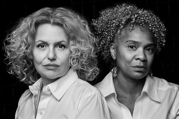 001_Shutter Sisters_promo_RETOUCHED, bw