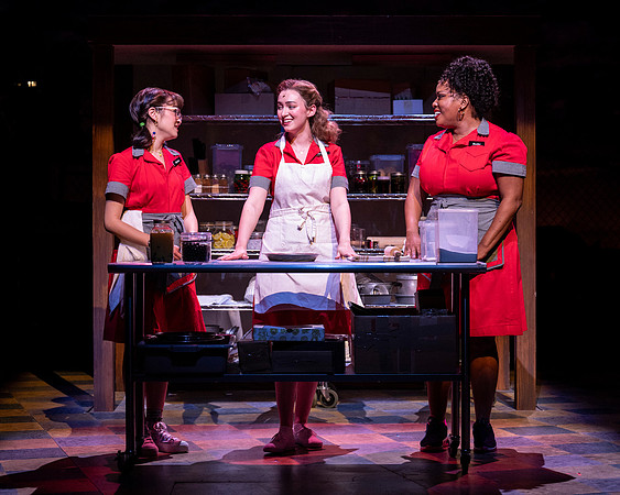 045_Waitress_press