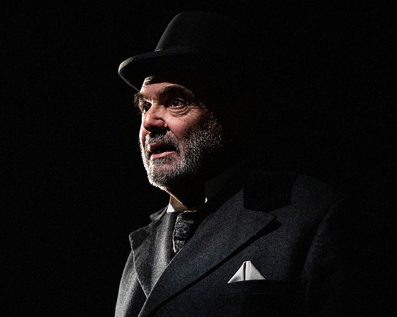 004_The Lehman Trilogy_full set