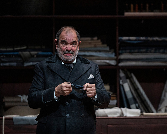 013_The Lehman Trilogy_full set