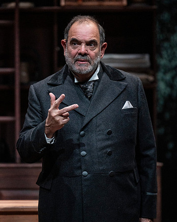 016_The Lehman Trilogy_full set