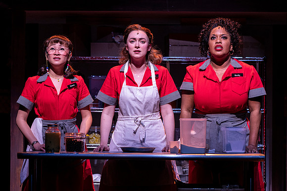 041_Waitress_press