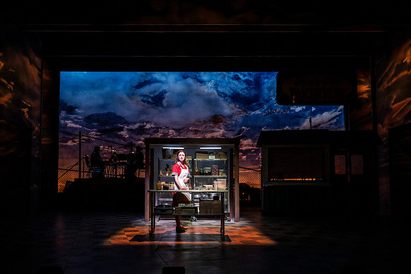 046_Waitress_press