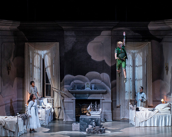 019_Peter Pan and Wendy_TC
