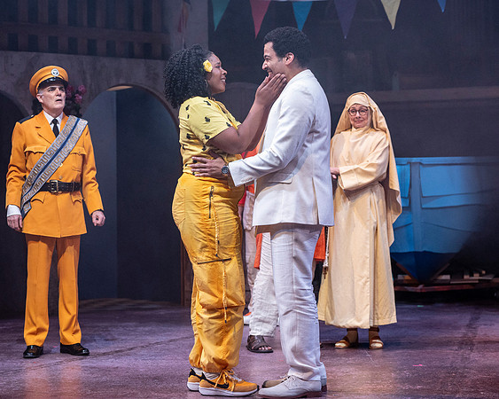 210_Comedy of Errors_full set