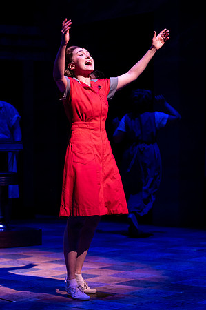 024_Waitress_press